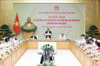 Thủ tướng chủ trì phiên họp về đổi mới giáo dục mầm non