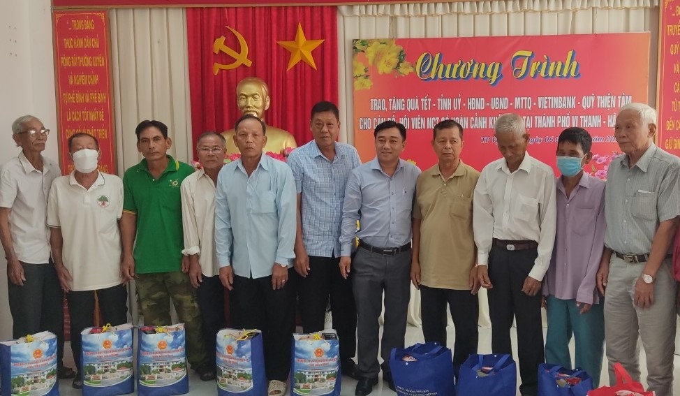 Người cao tuổi Hậu Giang luôn nêu cao tinh thần gương mẫu, đầu tàu