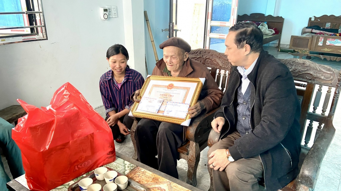 Nhiều hoạt động thiết thực chăm lo sức khỏe, tinh thần cho người cao tuổi