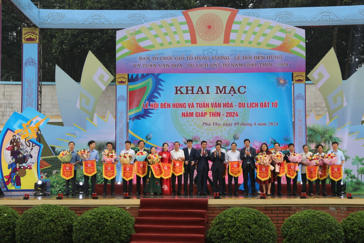 Khai mạc Lễ hội Đền Hùng và Tuần Văn hóa - Du lịch Đất Tổ