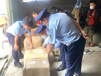 Hà Giang: Phát hiện hơn 2.000 sản phẩm mỹ phẩm nghi nhập lậu tại Viettel post Đồng Văn