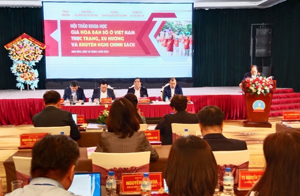 Hướng đến chiến lược chuẩn bị đầy đủ tài chính, sức khỏe cho tuổi già “từ xa, từ sớm”