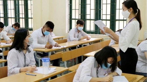 Thí sinh thử đăng ký dự thi tốt nghiệp THPT trực tuyến từ 24-28/4