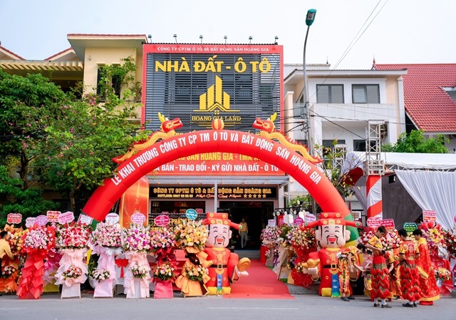 NGHỆ AN: Khai trương văn phòng bất động sản Hoàng Gia Land