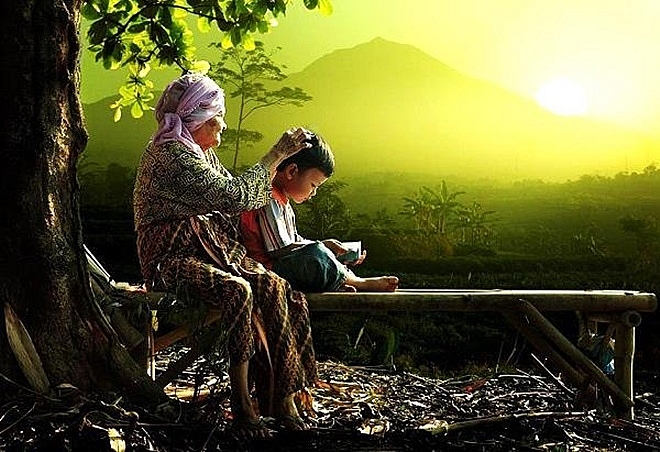 Lòng ngoại mênh mông tựa biển trời