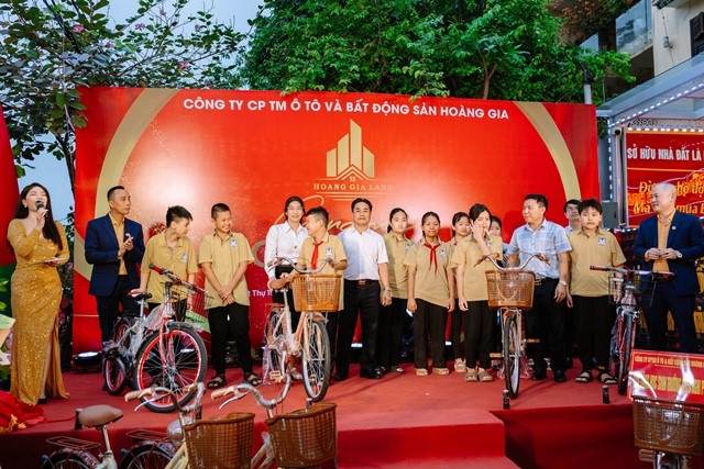 NGHỆ AN: Khai trương văn phòng bất động sản Hoàng Gia Land