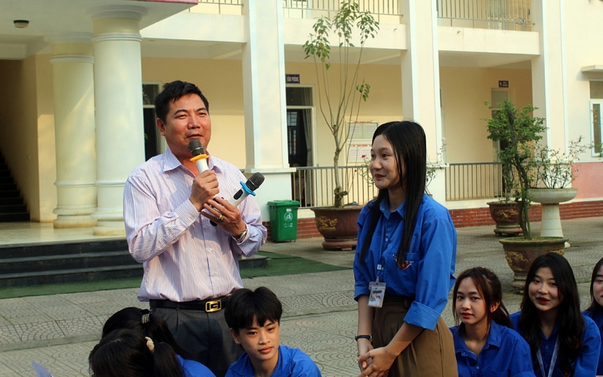 Gần 900 học sinh Thanh Hóa tham gia chương trình tư vấn hướng nghiệp