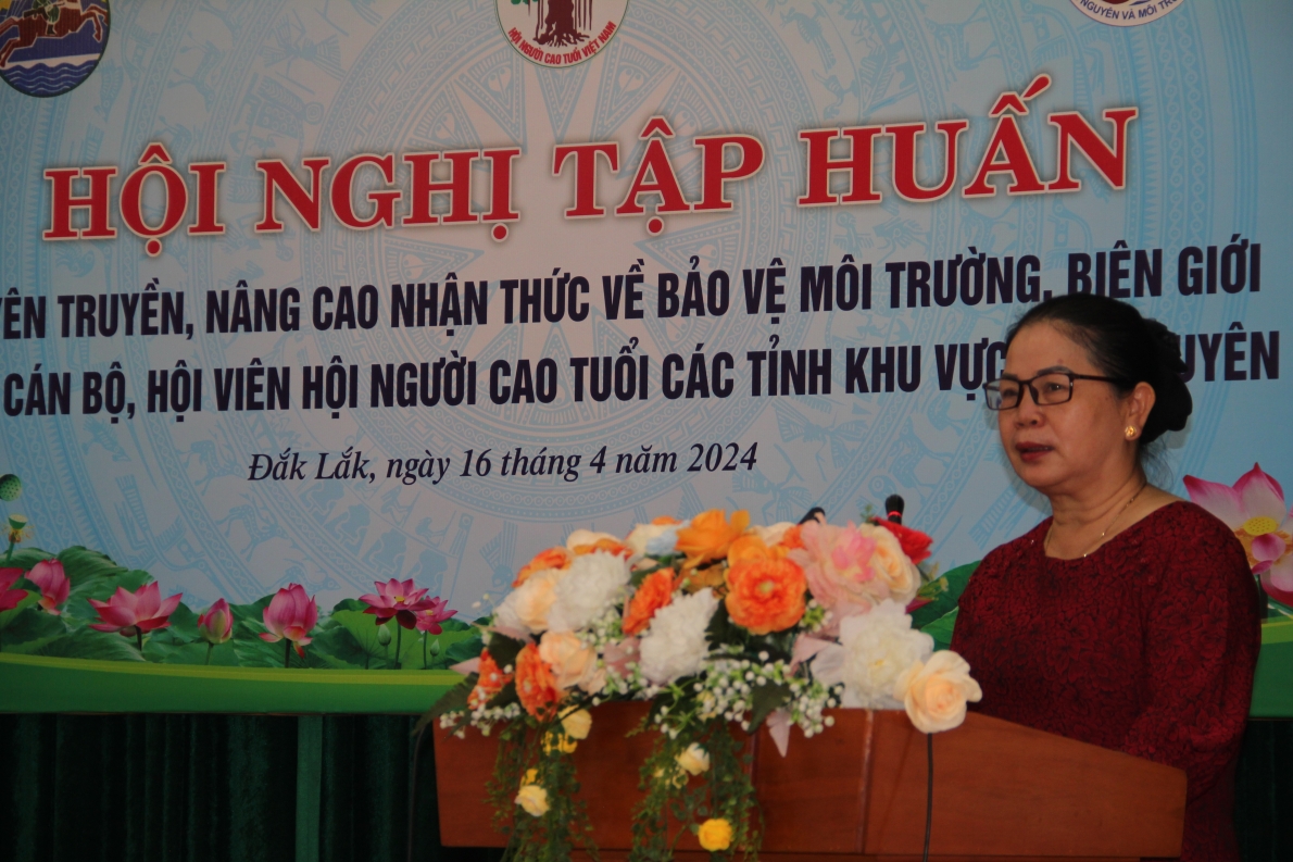 Trung ương Hội Người cao tuổi Việt Nam tuyên truyền nâng cao nhận thức về bảo vệ môi trường và biên giới cho người cao tuổi các tỉnh Tây Nguyên