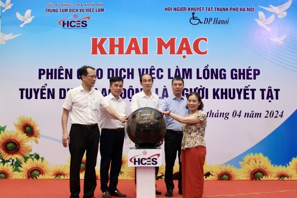 Tạo việc làm cho người khuyết tật, con đường bền vừng giúp họ hòa nhập vào đời sống