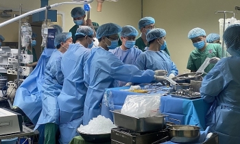 Thủ tướng tri ân gia đình người hiến tạng, khen tập thể y bác sĩ ghép tạng cứu 7 người
