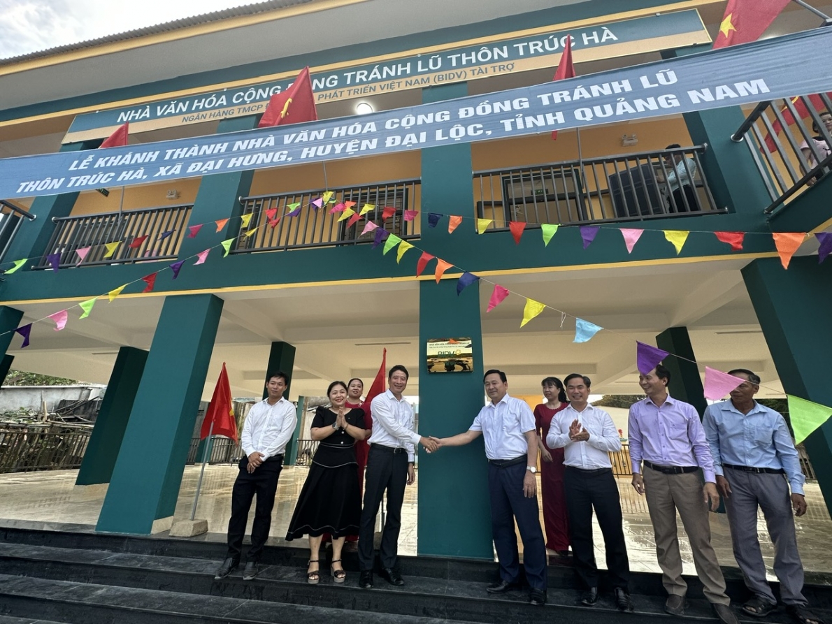 BIDV: Khánh thành nhà văn hóa cộng đồng tránh lũ tại tỉnh Quảng Nam