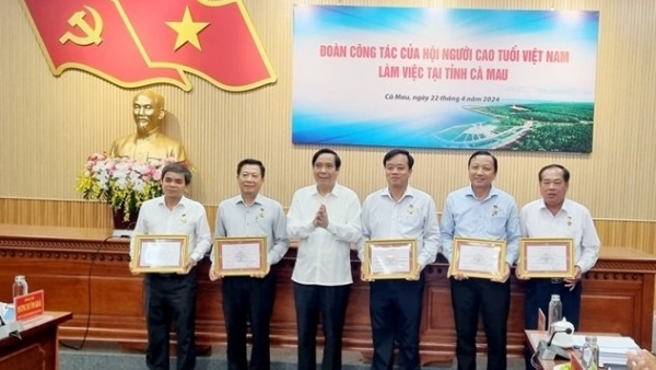 Tiếp tục chỉ đạo việc thành lập Hội NCT cấp tỉnh, huyện theo đúng tinh thần Kết luận số 58-KL/TW