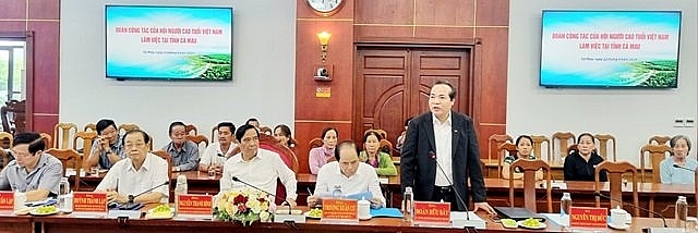 Ông Đoàn Hữu Bẩy, Chánh văn phòng Trung ương Hội phát biểu tại buổi làm việc