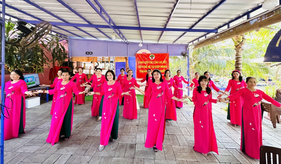 TP Phan Thiết, tỉnh Bình Thuận: Giao lưu các Câu lạc bộ Liên thế hệ tự giúp nhau