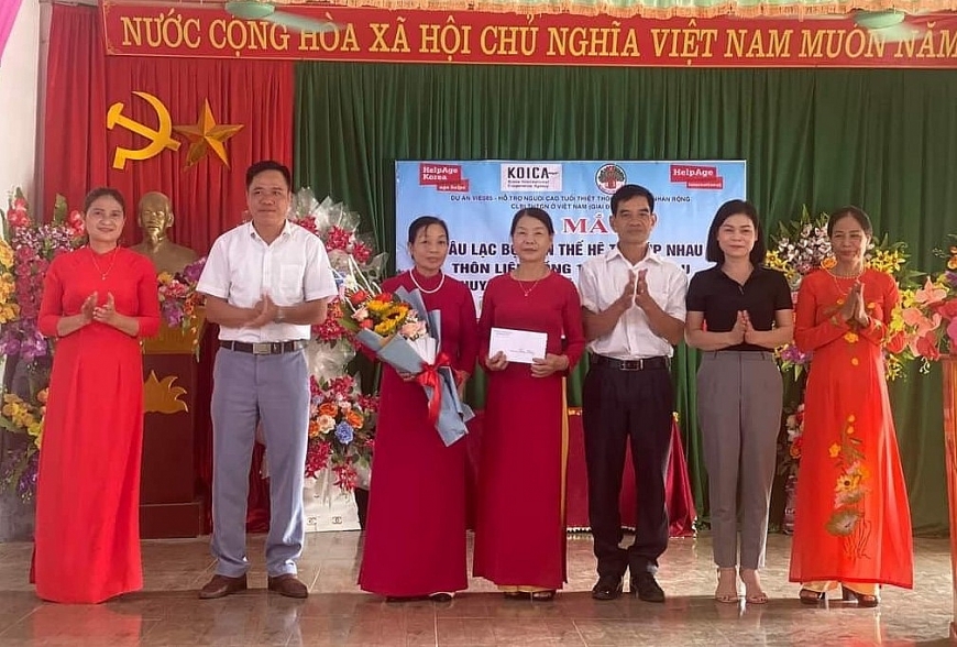 Người cao tuổi khỏe để tiếp tục cống hiến