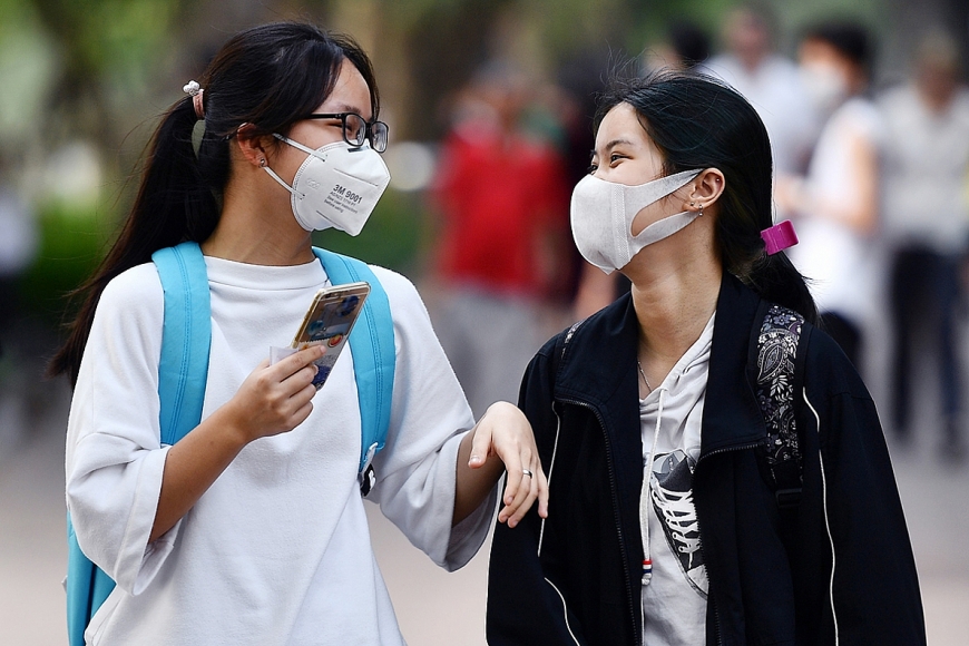 Duy trì thói quen đeo khẩu trang nơi công cộng