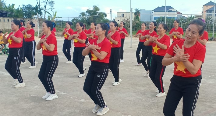 Bài dưỡng sinh của NCT huyện Quảng Ninh, tỉnh Quảng Bình