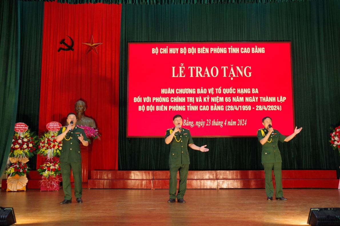 Phòng Chính trị, Bộ đội Biên phòng tỉnh Cao Bằng đón nhận Huân chương Bảo vệ Tổ quốc hạng Ba