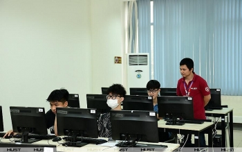 Trên 6.500 thí sinh phải thi lại kỳ thi đánh giá tư duy của Đại học Bách khoa Hà Nội