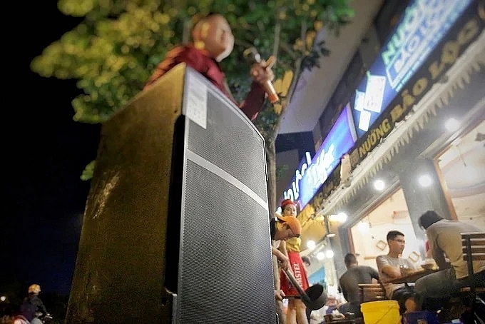 Vấn nạn karaoke tại gia “tra tấn” hàng xóm