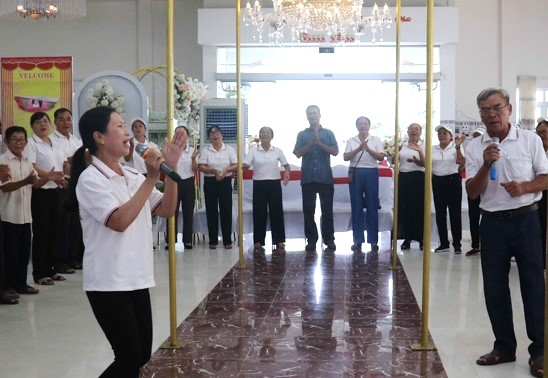 Các thành viên CLB LTHTGN khu phố Bình Quý, thị trấn Phước Dân, huyện Ninh Phước, tỉnh Ninh Thuận sinh hoạt định kì hằng tháng.