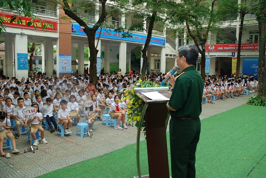 “Sinh hoạt dưới cờ”...  một hoạt động bổ ích!