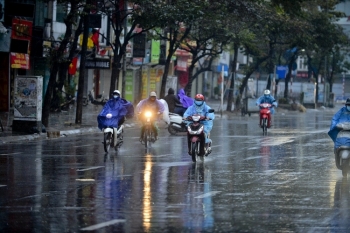 Miền Bắc trời chuyển mưa lớn từ chiều tối nay
