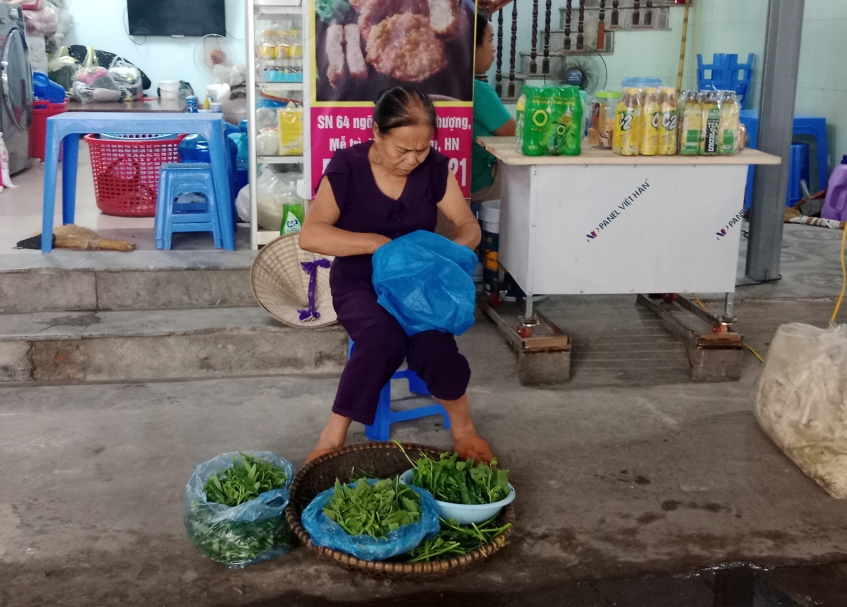 Bài 1: Nỗi lo cơm áo, gạo tiền