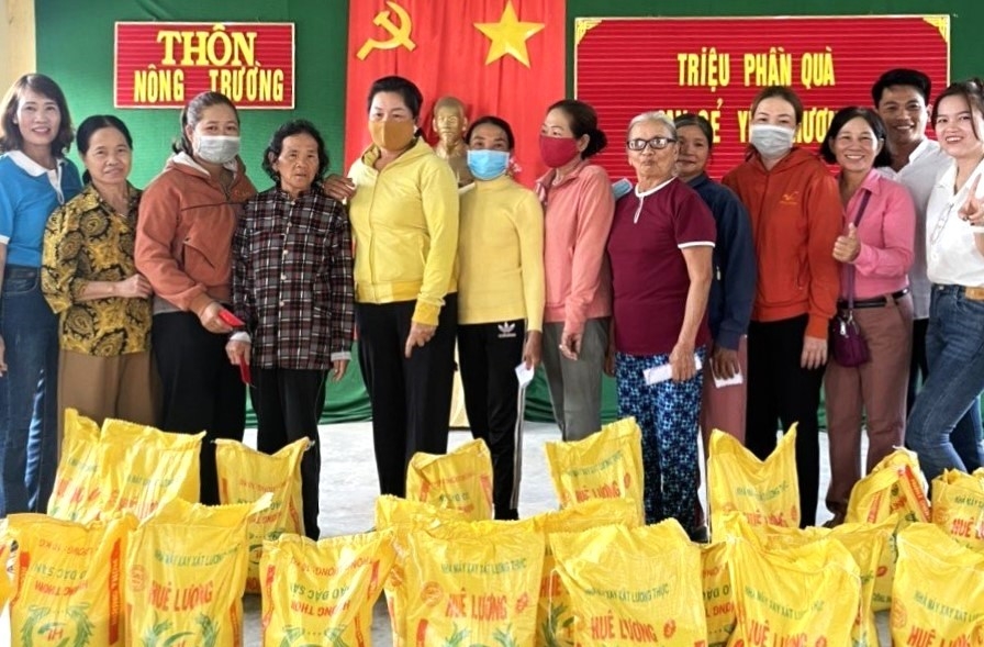 CLB Liên thế hệ tự giúp nhau ở tỉnh Khánh Hòa chăm lo thành viên và hỗ trợ NCT khó khăn tại cộng đồng