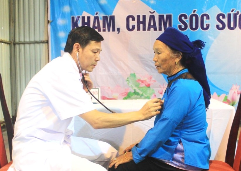 Bệnh viện Y học cổ truyền tỉnh Lai Châu khám sức khỏe cho NCT TP Lai Châu