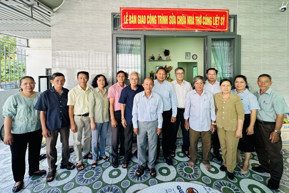 Bình Thuận:  Bàn giao công trình sửa chữa nhà thờ liệt sĩ và Mẹ Việt Nam anh hùng