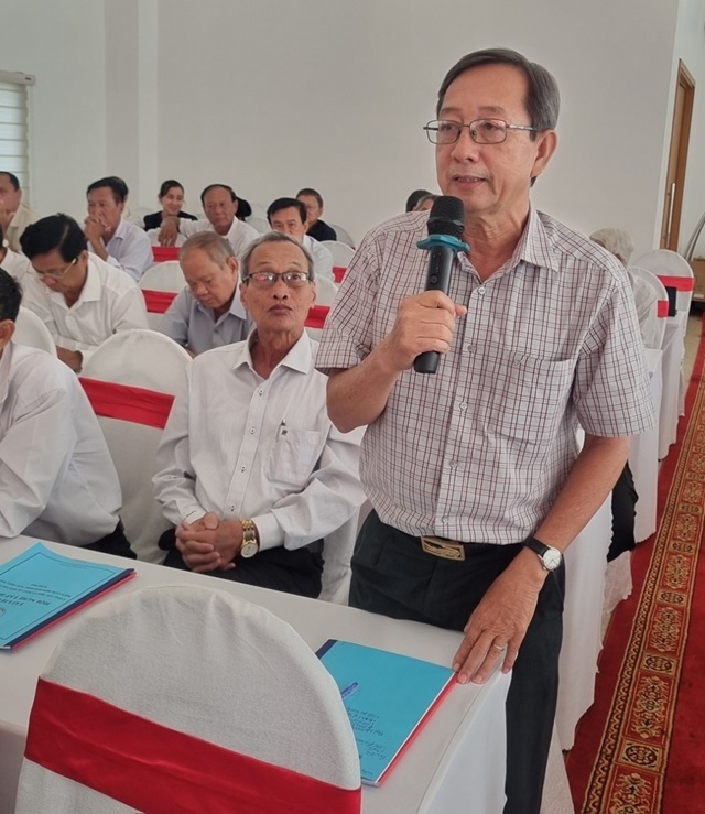 Ông Mai Văn Nhân, Trưởng BĐD Hội NCT tỉnh Sóc Trăng tham gia đóng góp ý kiến tại buổi thảo luận.
