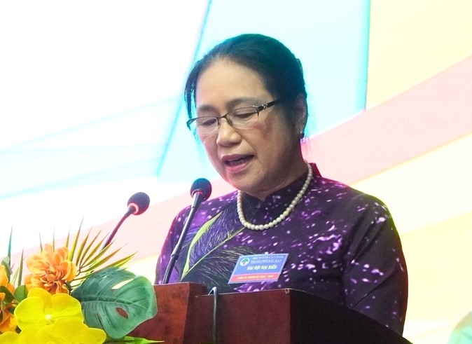 Bà Phạm Thị Sơn phát biểu