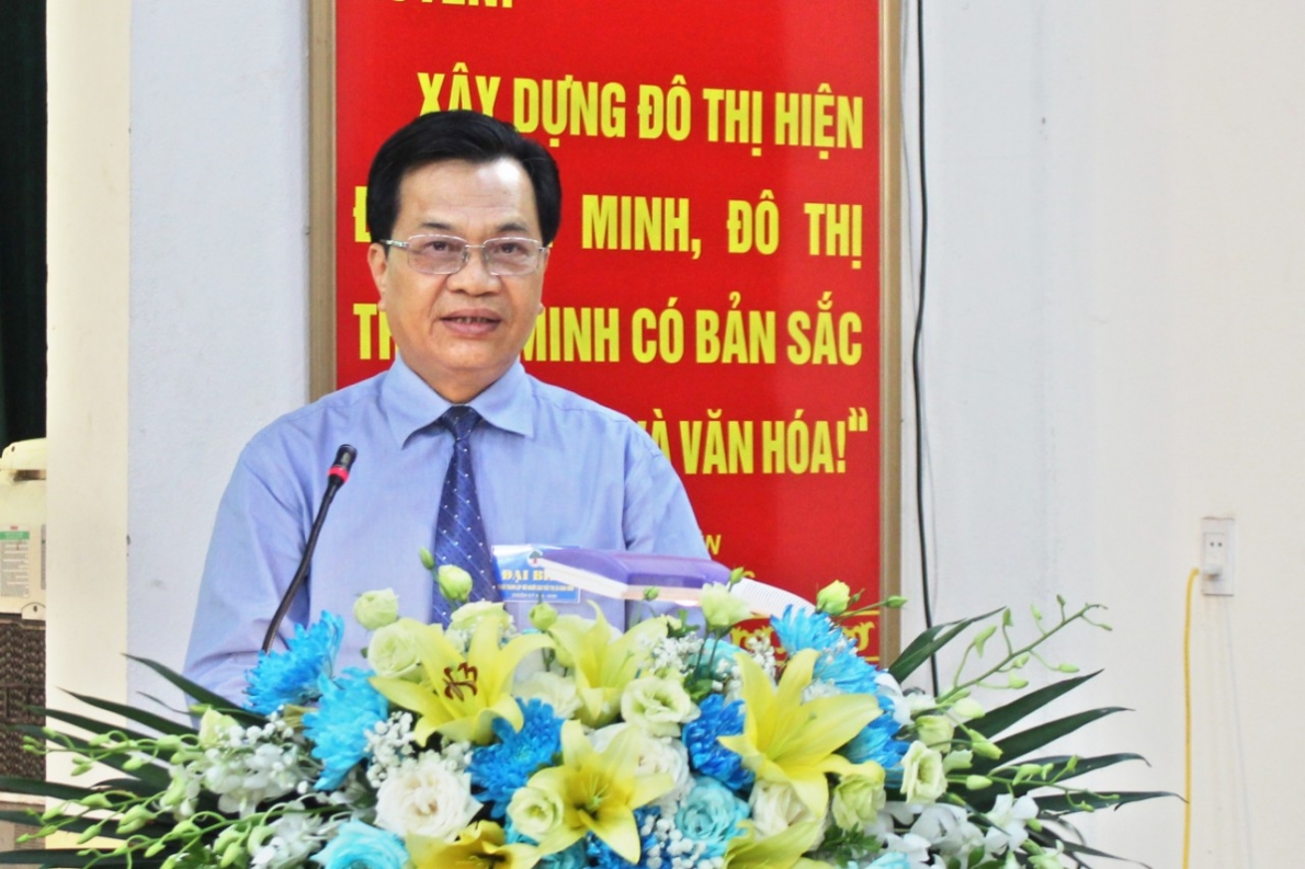 Ông Lương Anh Tế phát biểu tại đại hội thành lập Hội NCT thị xã Kinh Môn, tỉnh Hải Dương