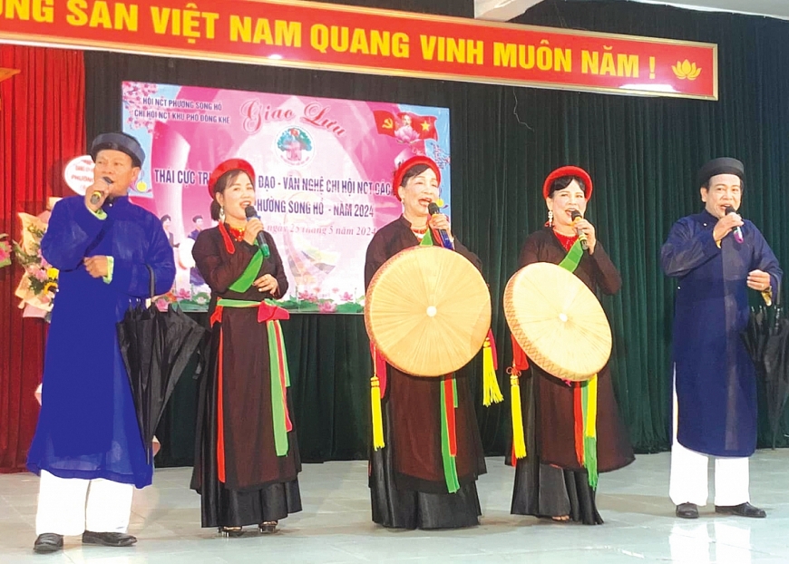 Giao lưu dưỡng sinh, văn nghệ hấp dẫn và bổ ích