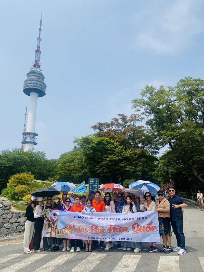 Từ một nước nghèo đói đến phát triển vượt bậc châu Á