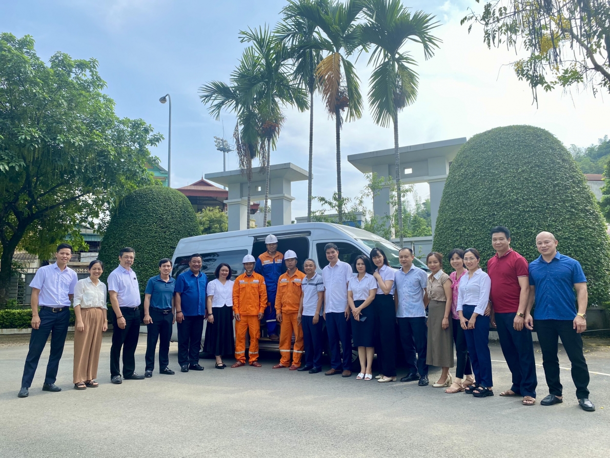 28 Đội xung kích của Tổng Công ty Điện lực miền Bắc sẵn sàng lên đường xây dựng công trường Đường dây 500kV mạch 3