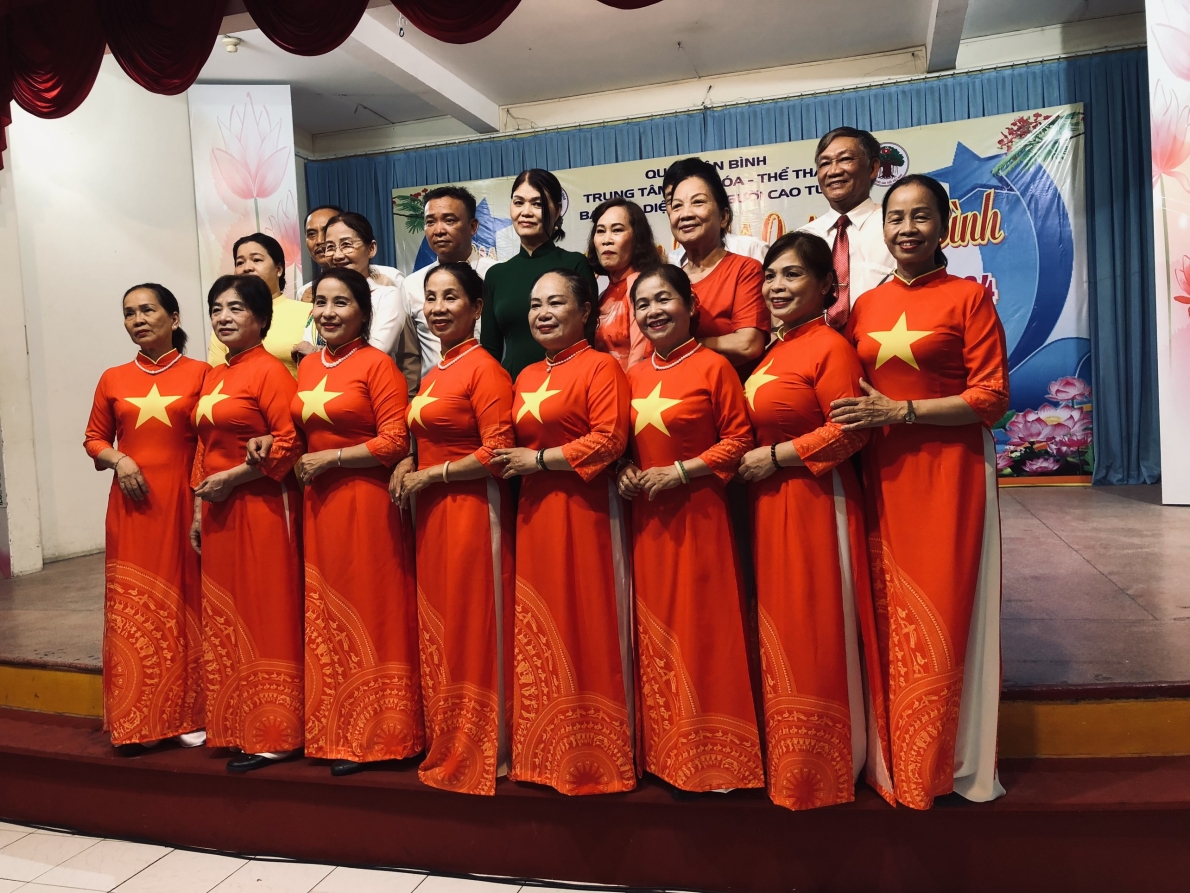 Tưng bừng Liên hoan văn nghệ “Tiếng hát Người cao tuổi” quận Tân Bình