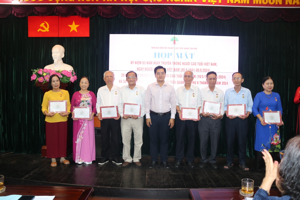 Luôn hoàn thành xuất sắc và dẫn đầu Cụm thi đua