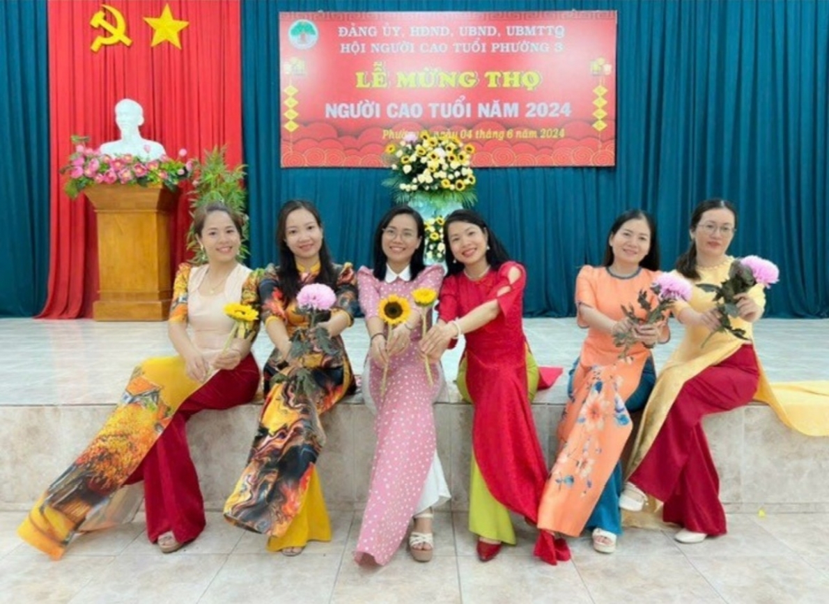 Tổ chức chúc mừng thọ 244 NCT nhân kỉ niệm 83 năm ngày Truyền thống NCT Việt Nam