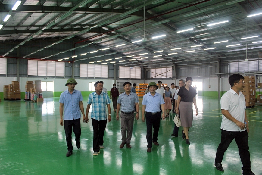 Phóng viên cơ quan báo chí thường trú tại Thanh Hóa đi thực tế tại Triệu Sơn