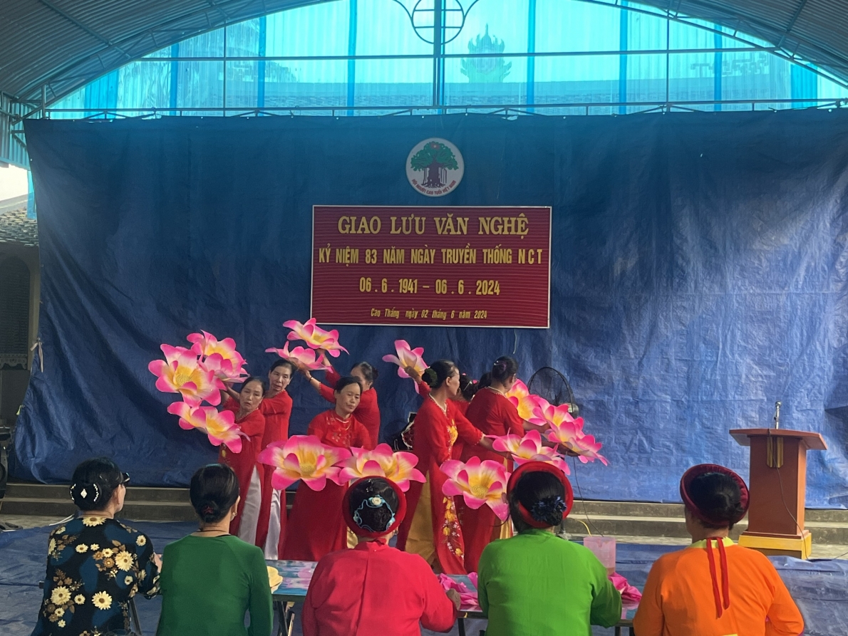 Giao lưu văn nghệ NCT xã Cao Thắng, huyện Thanh Miện, tỉnh Hải Dương