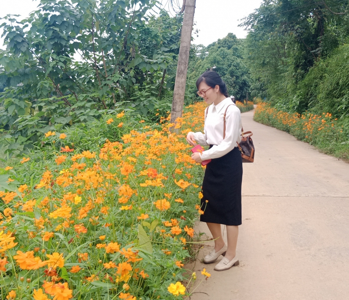 Nữ Bí thư Chi bộ cao tuổi chăm chỉ việc làng