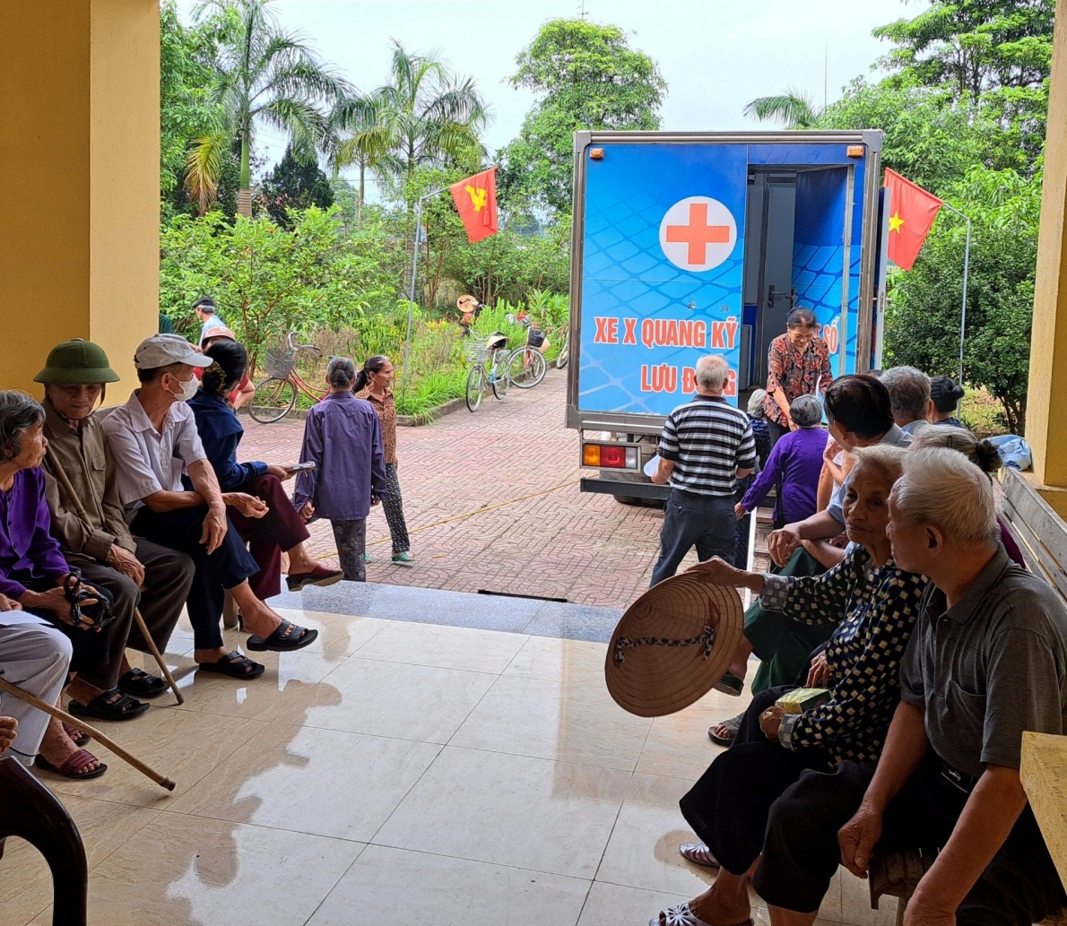 Bệnh viện Phổi Hà Tĩnh chủ động khám sàng lọc các bệnh lý hô hấp