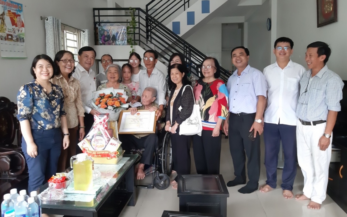 TP. Hồ Chí Minh: Chúc thọ, mừng thọ NCT tiêu biểu năm 2024