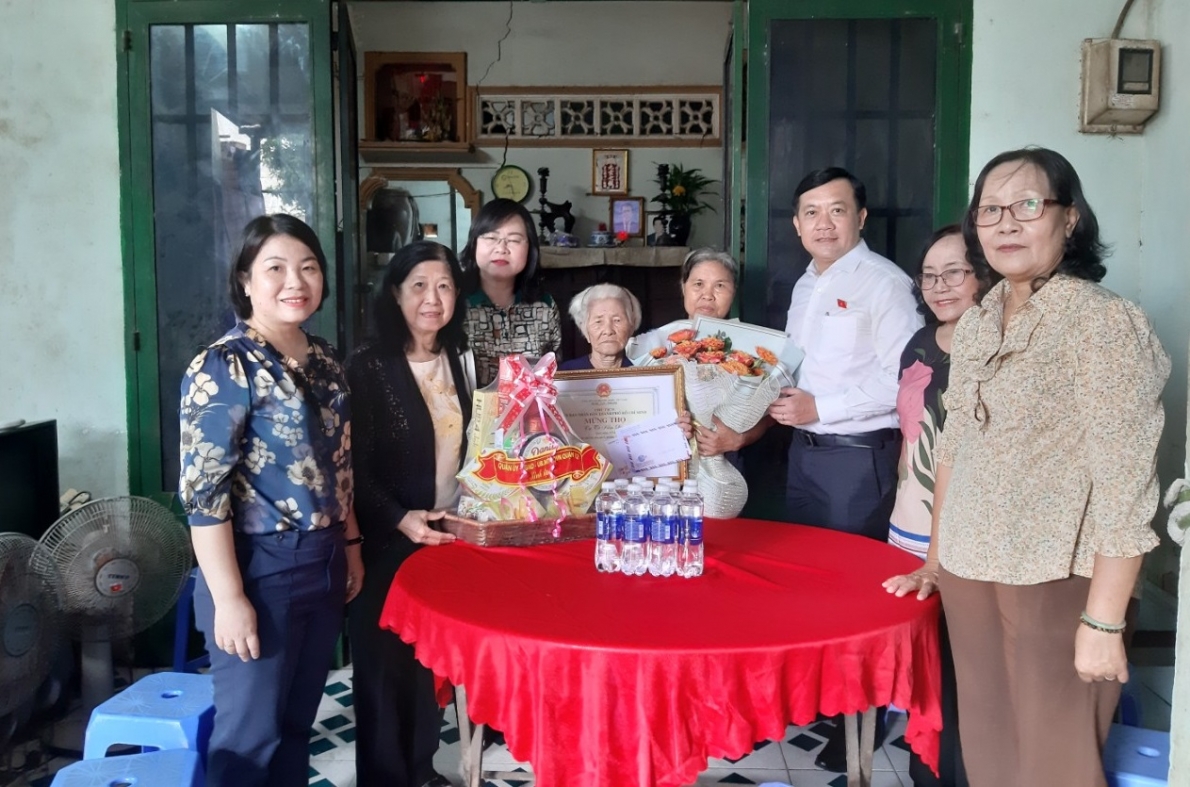 TP. Hồ Chí Minh: Chúc thọ, mừng thọ NCT tiêu biểu năm 2024