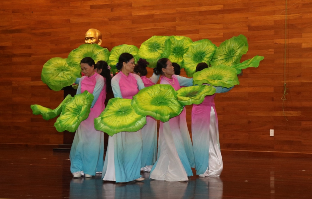 Họp mặt kỷ niệm 83 năm Ngày truyền thống NCT Việt Nam