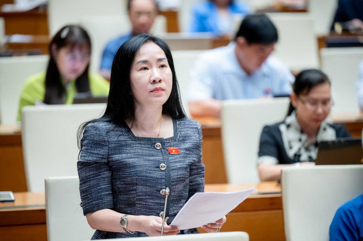 Bộ trưởng Nguyễn Văn Hùng trả lời về chủ trương đầu tư Chương trình mục tiêu quốc gia về phát triển văn hóa giai đoạn 2025 – 2035