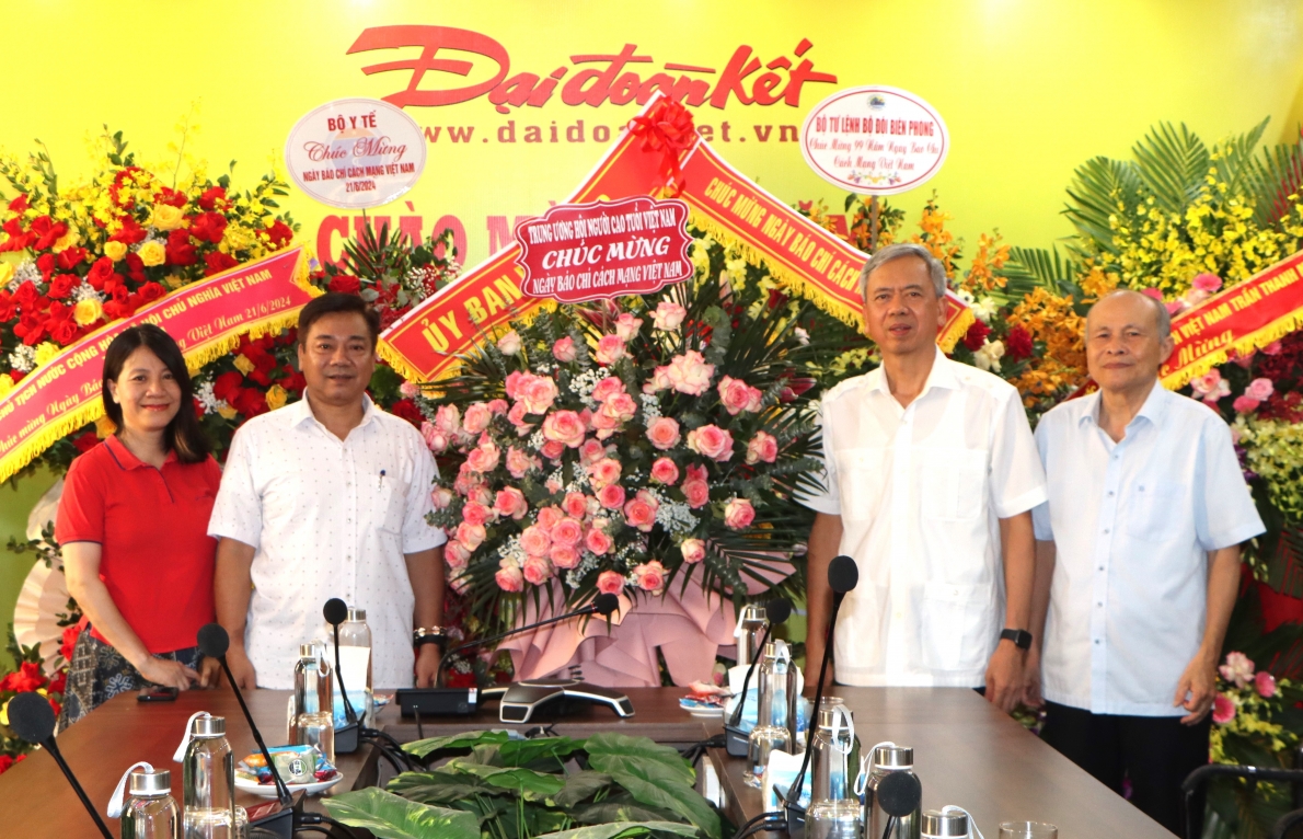 Nâng cao chất lượng thông tin, xứng đáng là tiếng nói, diễn đàn tin cậy của Nhân dân