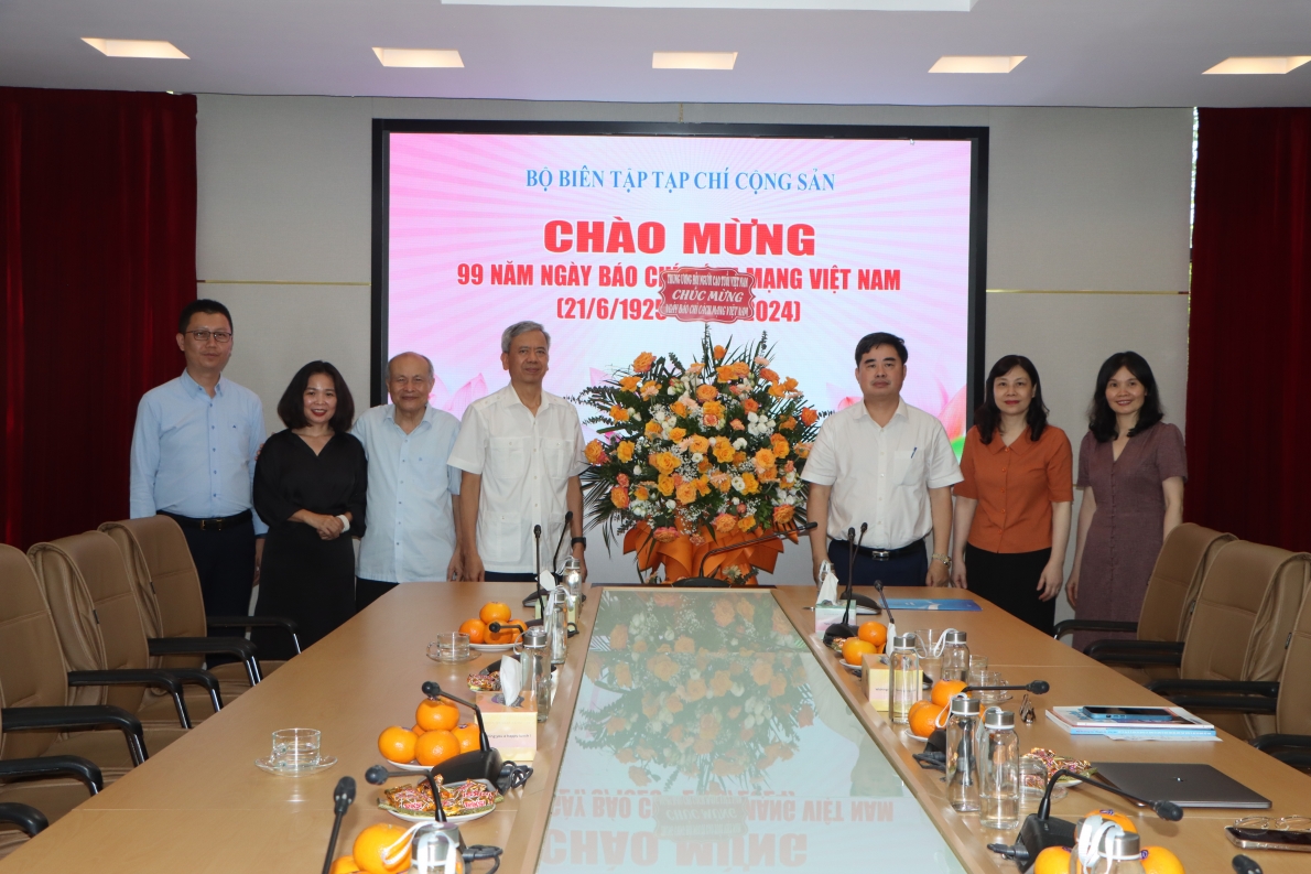 Nâng cao chất lượng thông tin, xứng đáng là tiếng nói, diễn đàn tin cậy của Nhân dân